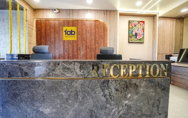 Fabhotel Shrinath Casa Inn