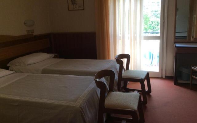 Hotel Vienna Touring