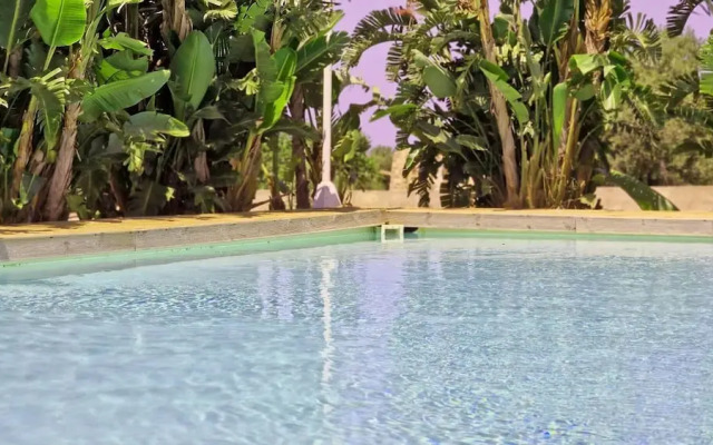 Villa With Swimming Pool Sleeps 8 Three Bedrooms