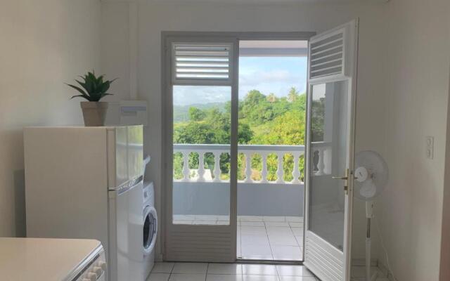 Sainte Anne, Très joli T2 refait à neuf