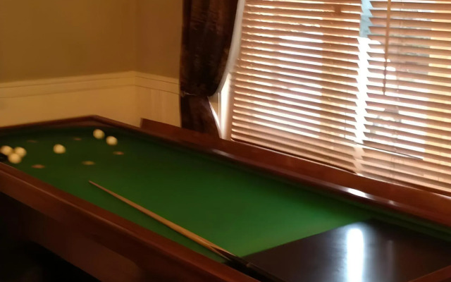 The Bawn Lodge Hotel