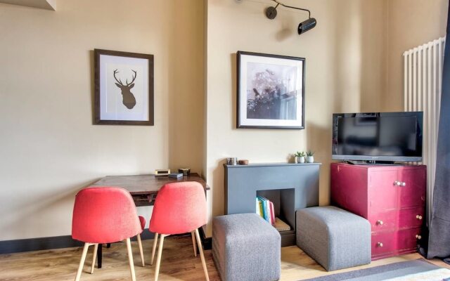 Lothian Road Apt With Castle View & Elevator