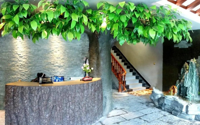 Fengcheng Qiangufengqing Hotel