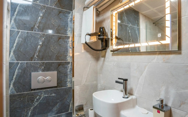 Grand Rei̇s Hotel