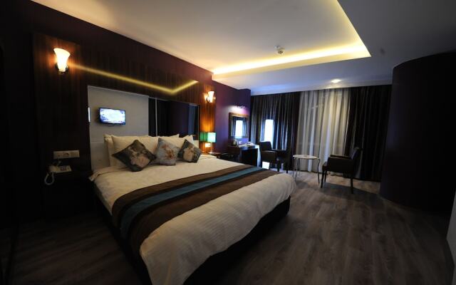 Yucel Hotel