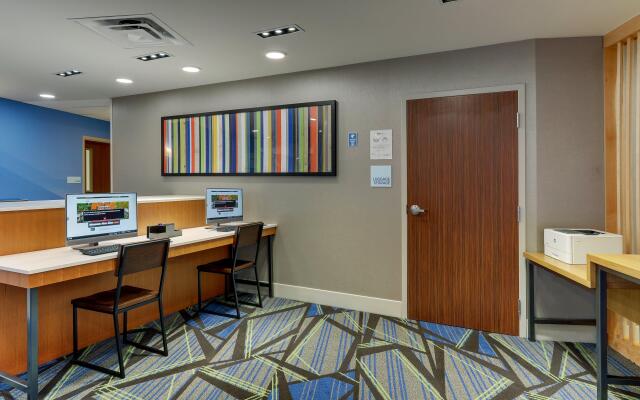 Holiday Inn Express & Suites Troy, an IHG Hotel