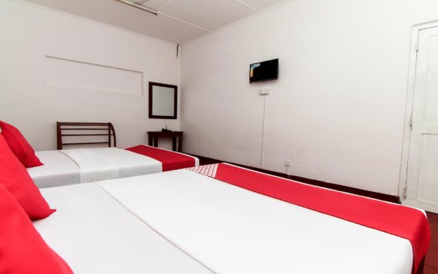 Hotel Bluemoon By OYO Rooms