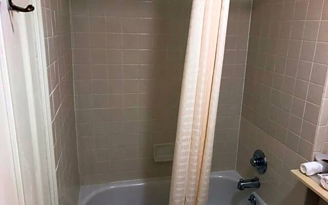 Budget Inn Of Brownfield