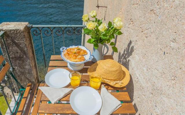 Deriva Apartment on Careno's Beach by Rent all Como