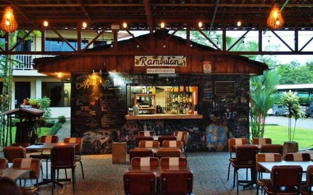 Arenal Backpackers Resort