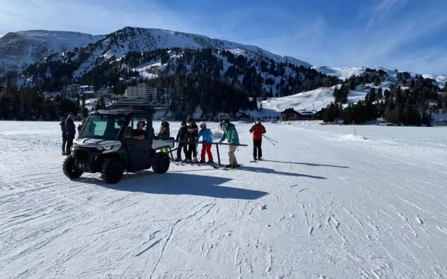 Nocky Mountains Lodge
