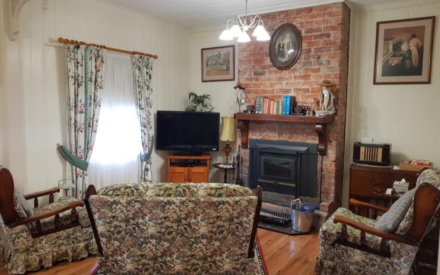 Tenterfield Cottage Holiday House – Guest Rooms – Tenterfield