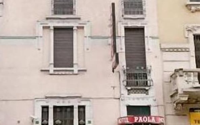 Hotel Paola