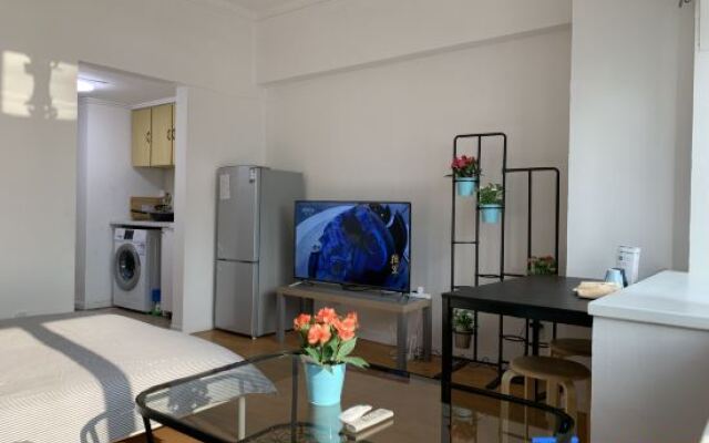 iNestin Shanghai Apartment (Lujiazui)