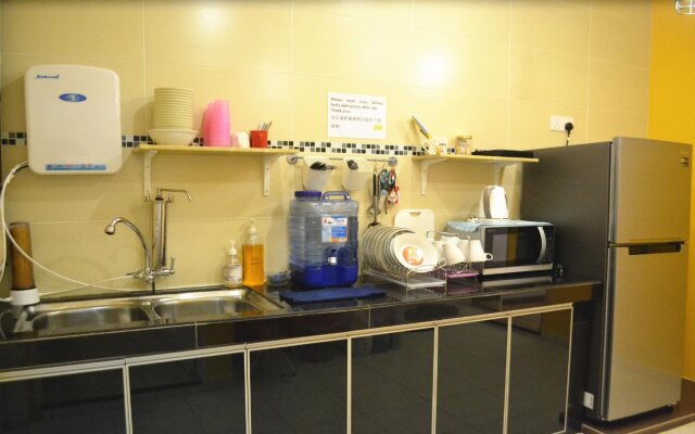 H & H Guesthouse 1