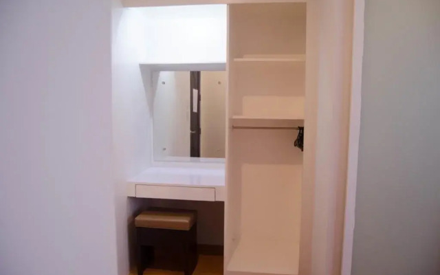 Alan Sr. Residences