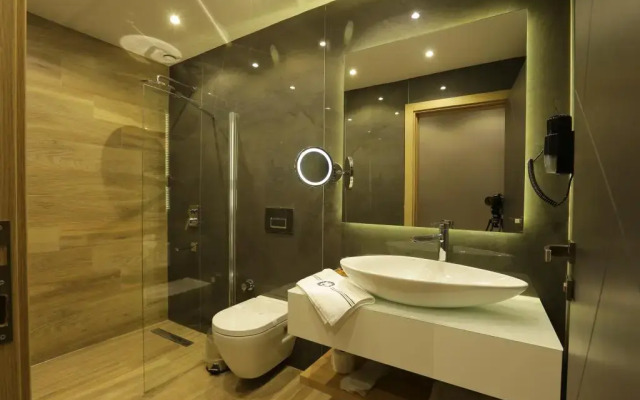 Burhaniye Marina Boutique Hotel