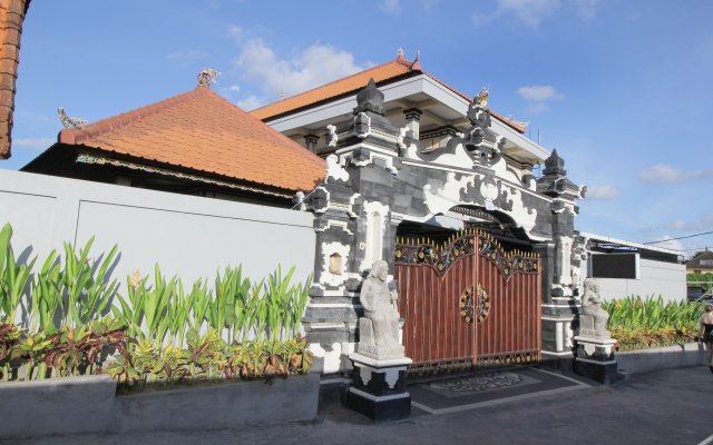 巴厘岛仓古艾里库塔乌塔拉潘泰贝拉瓦岗梅尔帕提6号酒店(Airy Eco Kuta Utara Pantai Berawa Gang Merpati 6 Canggu Bali)