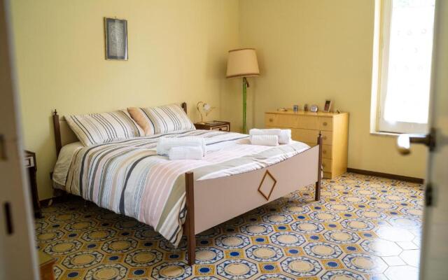 Le Vigne - Countryside House on Etna Volcano