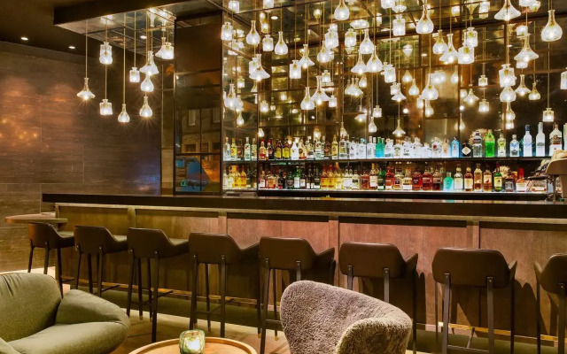 Motel One Edinburgh - Royal