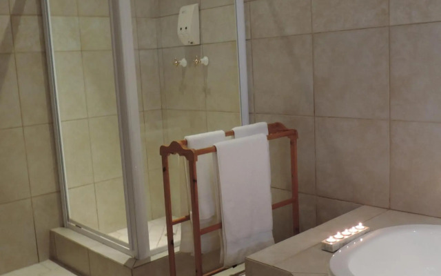 Milkwood Lodge - Hermanus