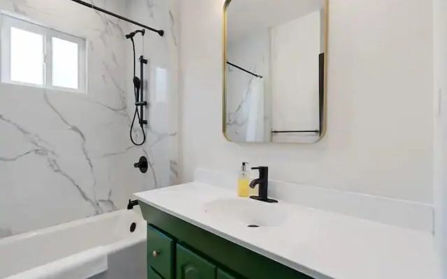 Modern Trendy Spacious Homes Ssfdowntown