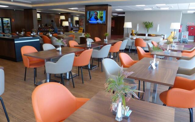 Hotel 10 Palmas