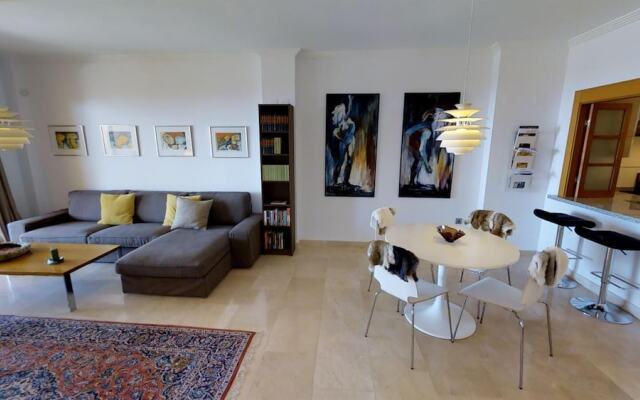 Wonderful Apartment with Great Views