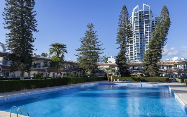 Palm Beach Sea View Apartment