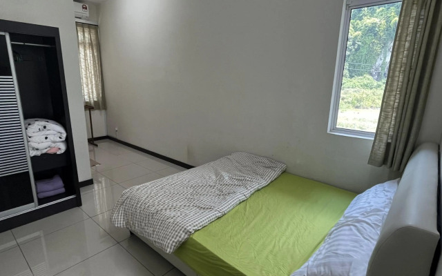 Sky Mountain View Relaxing Ipoh -10-16 pax- no party