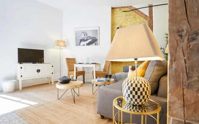 LEEWAYS APARTMENT in FE