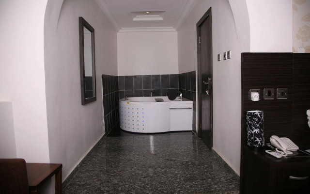 Kindea Hotel