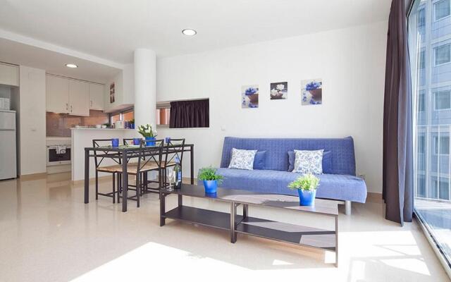 Charmsuites Paralel Apartments