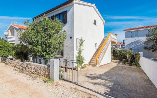 Amazing Apartment in Vir With 2 Bedrooms and Wifi