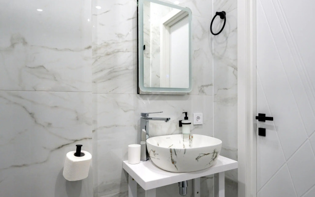 Студия на  улице Чирикова