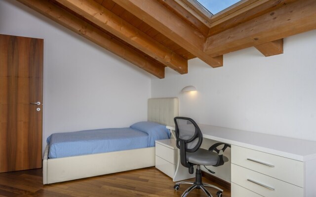 New Deal - APT with Terrace & Jacuzzi