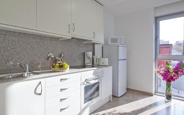 Charmsuites Nou Rambla Apartments