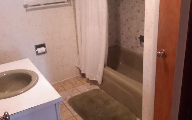 Sunset Mountain Lodge