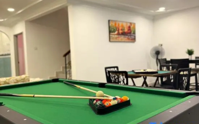 Seremban Spacious Family Stay-BBQ-Billiard-Karaoke- 4R3B (11-18 pax) – Entertainment – Seremban
