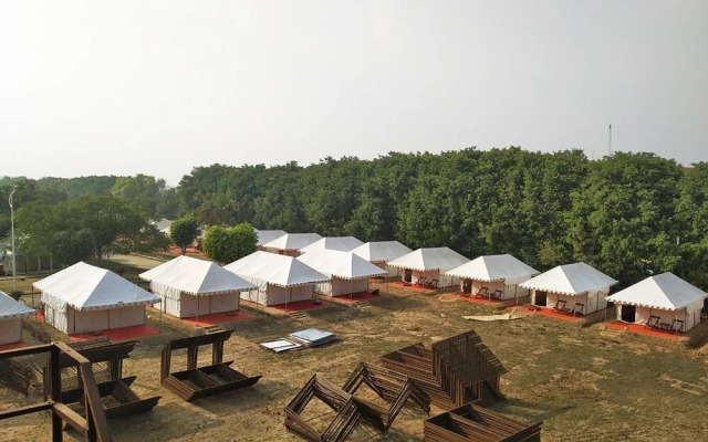 OYO 28028 Rishikul Sangam City
