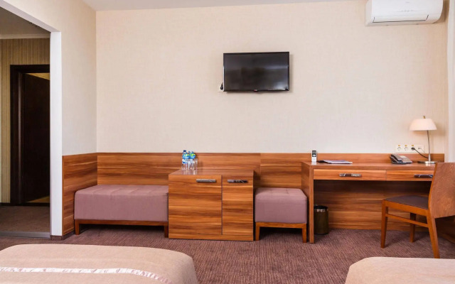 Гостинично-ресторанный комплекс «Заграва»