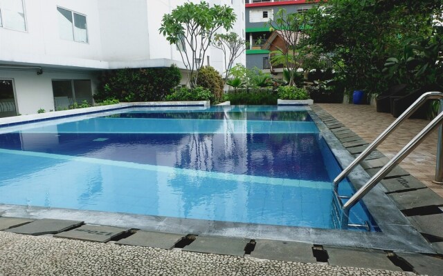 Fully Furnished and Cozy Design 2BR Bassura City Apartment