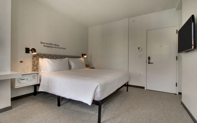 Hotel Hive