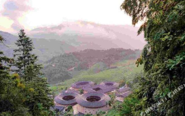 Tulou Viewing Platform Inn