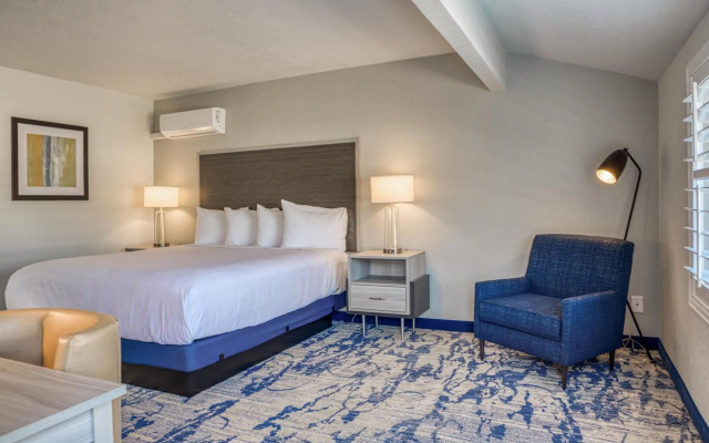 Creekside Inn Downtown - Cambria