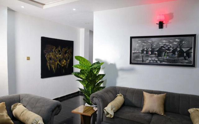 Bol Lodge And Apartment