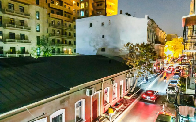 Hezi Aslanov house in CITY CENTRE