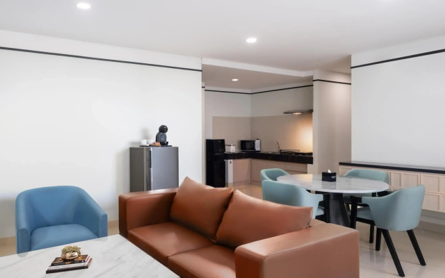 The Reiz Suites, Artotel Curated