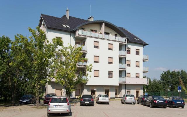 Mała Italia Apartments