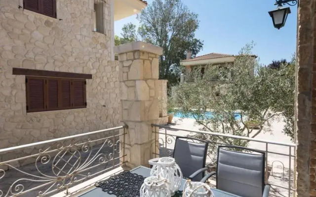 #Luxlikehome - Siviri J&B House